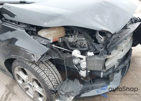 2016 Ford Fiesta St z USA, uszkodzony, nr VIN 3FADP4GX0GM135628